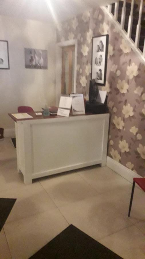 ניוברידג' The Curragh Country House Accommodation מראה חיצוני תמונה